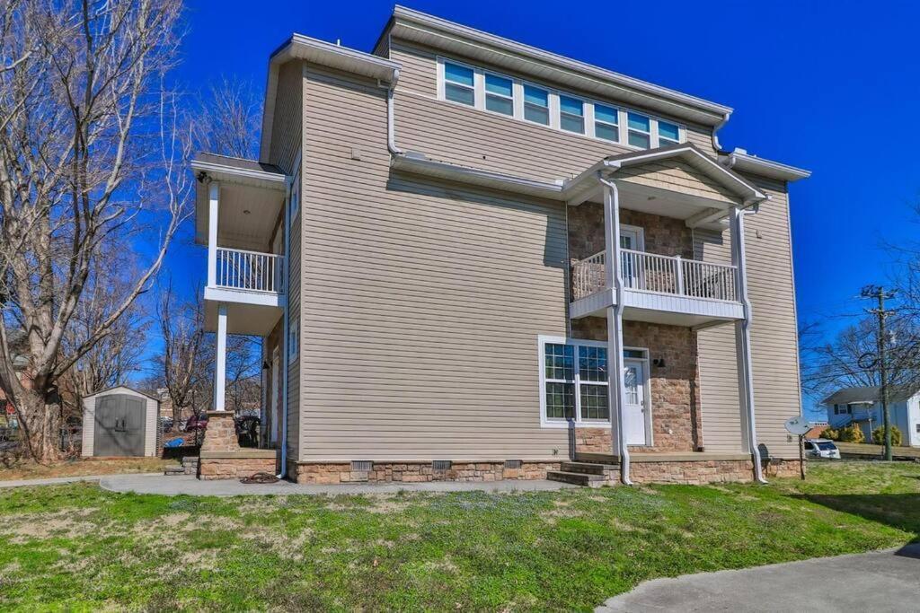 Skinny Big House In Jefferson City Dış mekan fotoğraf